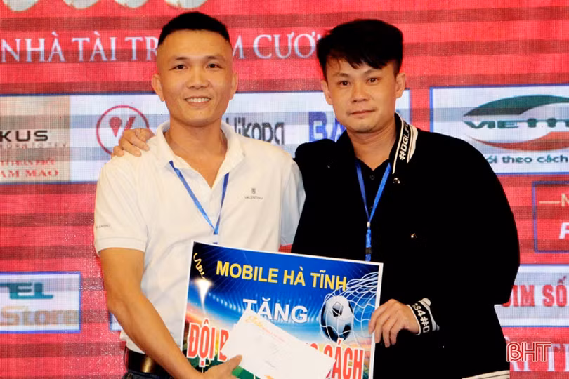 FC Mobile TP Hà Tĩnh vô địch Giải bóng đá Mobile Hà Tĩnh 