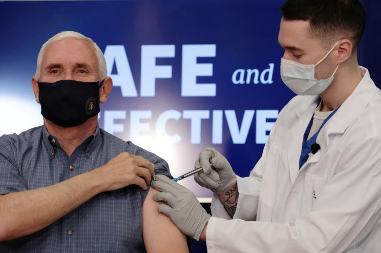 Tổng thống đắc cử Mỹ Joe Biden tiêm vaccine ngừa Covid-19 Pfizer-BioNTech