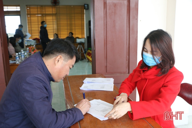 Đấu giá 61 lô đất ở TP Hà Tĩnh vượt giá khởi điểm 16 tỷ đồng