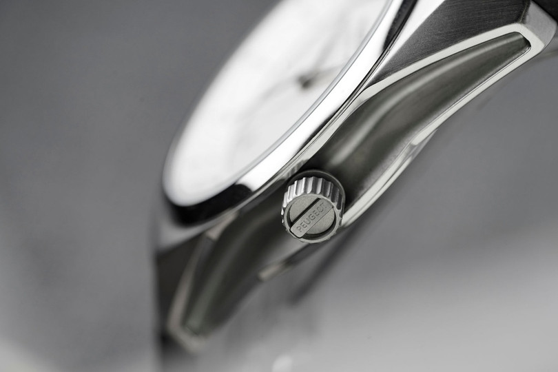 Peugeot giới thiệu đồng hồ đeo tay