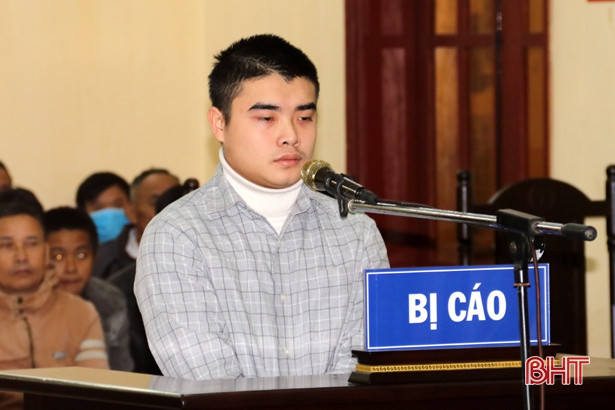 7 năm tù cho đối tượng dùng chìa khóa xe máy đâm vào đầu người khác
