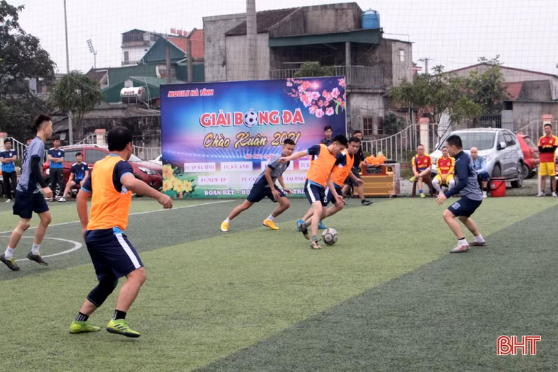 Khai mạc giải bóng đá Mobile Hà Tĩnh lần thứ 6