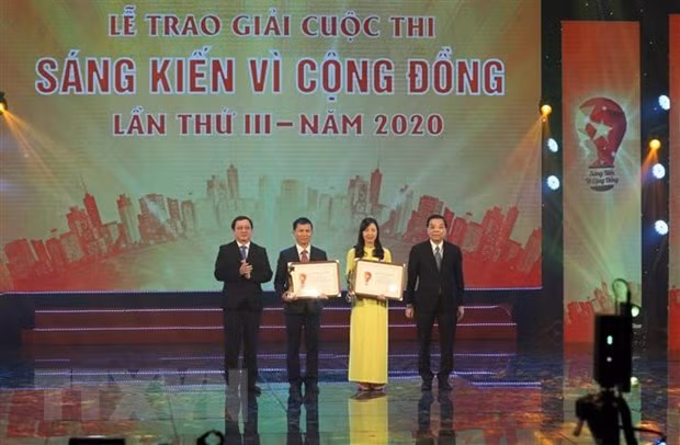 Tôn vinh 20 sáng kiến vì cộng đồng: Nhà chống lũ đoạt giải nhì