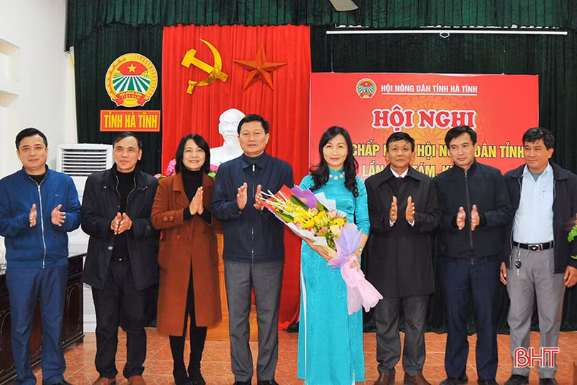 Bà Nguyễn Thị Mai Thủy giữ chức Chủ tịch Hội Nông dân Hà Tĩnh