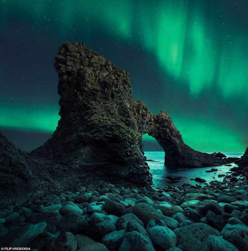 Chiêm ngưỡng những bức ảnh chụp hiện tượng cực quang đẹp nhất năm 2020