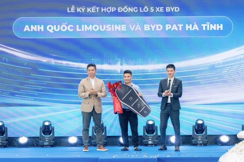 BYD Hà Tĩnh hợp tác cùng Anh Quốc Limousine vì tương lai di chuyển xanh. a6.jpg