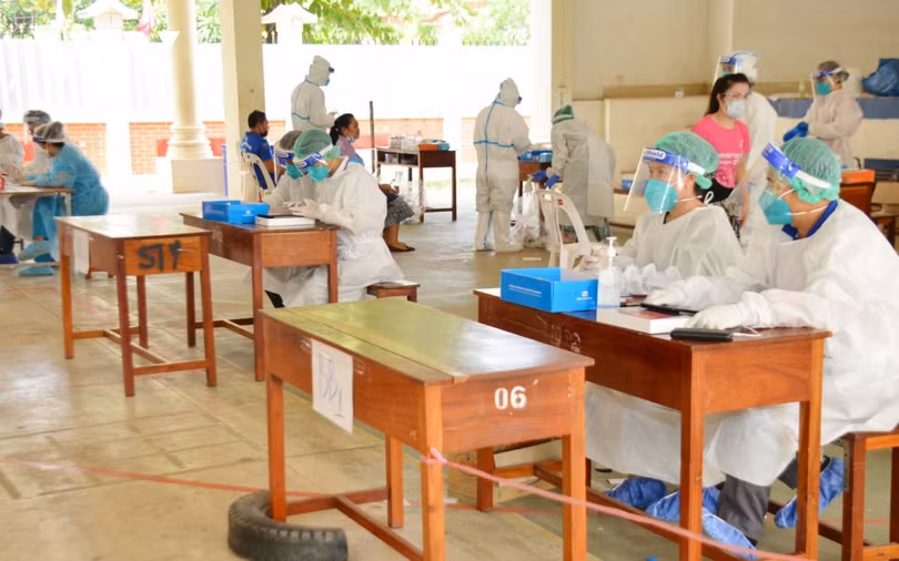 Lào có 75 ca mắc Covid-19 mới, 10 người Việt ở Vientiane nhiễm bệnh