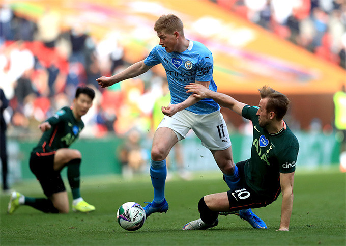 Man City lần thứ tư liên tiếp vô địch cúp Liên đoàn Anh