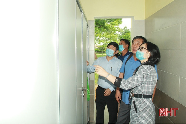 Bàn giao công trình vệ sinh hiện đại cho huyện Nghi Xuân