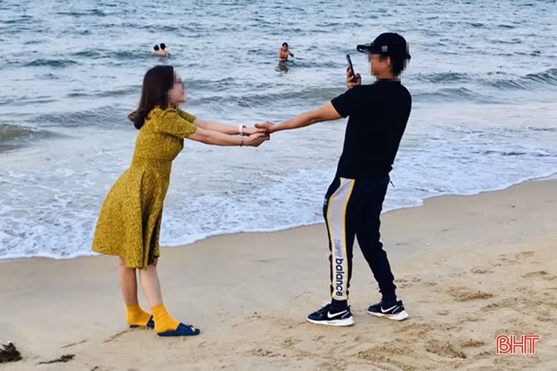 Thực hiện thông điệp 5K tại Hà Tĩnh: Nhiều người nghiêm túc, số lớn vẫn lơ là...