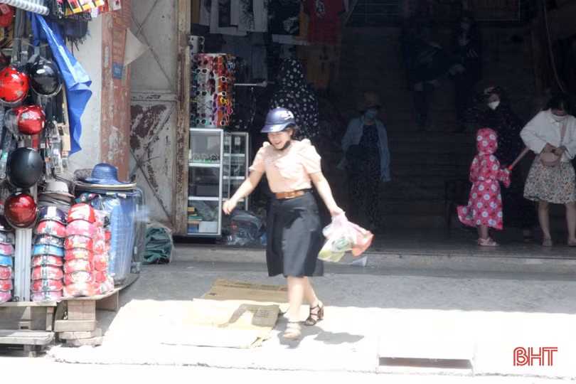 Thực hiện thông điệp 5K tại Hà Tĩnh: Nhiều người nghiêm túc, số lớn vẫn lơ là...