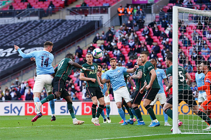 Man City lần thứ tư liên tiếp vô địch cúp Liên đoàn Anh