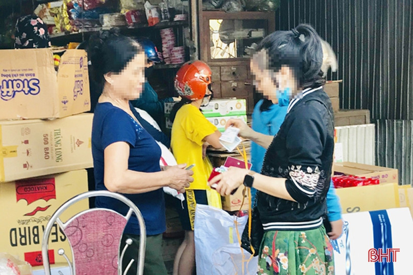 Thực hiện thông điệp 5K tại Hà Tĩnh: Nhiều người nghiêm túc, số lớn vẫn lơ là...