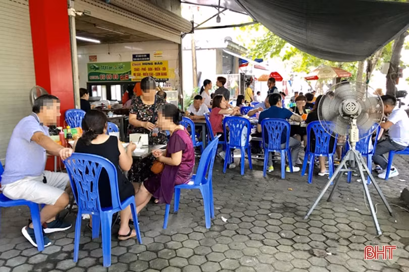 Thực hiện thông điệp 5K tại Hà Tĩnh: Nhiều người nghiêm túc, số lớn vẫn lơ là...