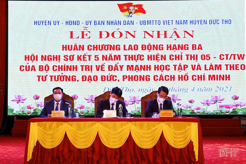 Học và làm theo Bác ở huyện Đức Thọ phải trở thành việc làm thường xuyên, lâu dài