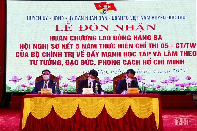 Học và làm theo Bác ở huyện Đức Thọ phải trở thành việc làm thường xuyên, lâu dài