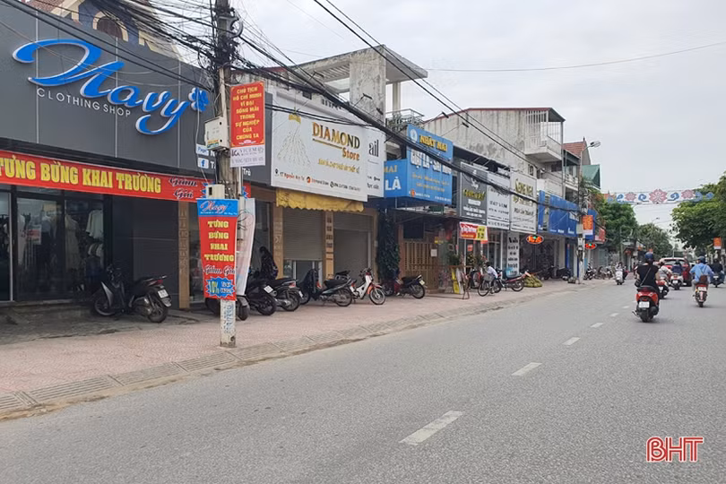 Công an TP Hà Tĩnh thông báo về đơn vị, địa phương các trường hợp dừng, đỗ xe sai quy định