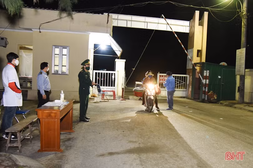 Thực hiện thông điệp 5K tại Hà Tĩnh: Nhiều người nghiêm túc, số lớn vẫn lơ là...