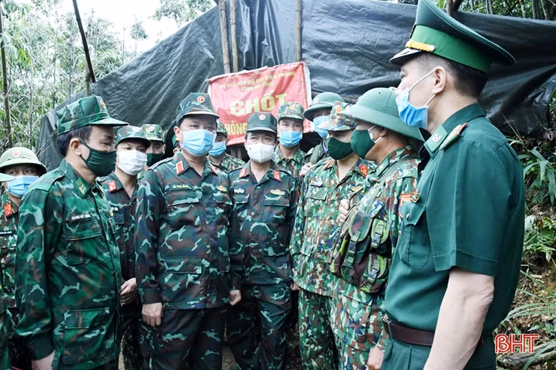 Duy trì nghiêm chế độ trực 24/24h tại cửa khẩu Cầu Treo ngăn vượt biên trái phép