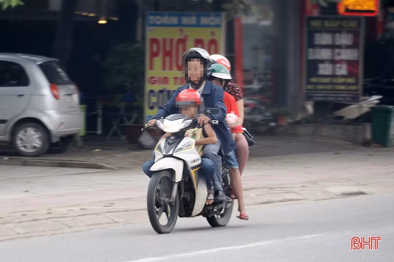 Thực hiện thông điệp 5K tại Hà Tĩnh: Nhiều người nghiêm túc, số lớn vẫn lơ là...