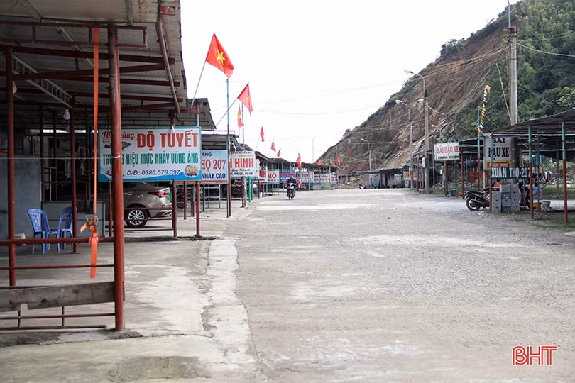 Các điểm du lịch ở thị xã phía Nam Hà Tĩnh vắng khách ngày đầu kỳ nghỉ lễ