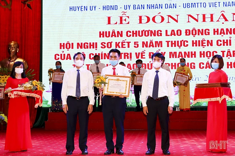 Học và làm theo Bác ở huyện Đức Thọ phải trở thành việc làm thường xuyên, lâu dài