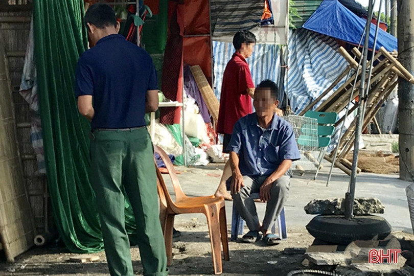 Thực hiện thông điệp 5K tại Hà Tĩnh: Nhiều người nghiêm túc, số lớn vẫn lơ là...