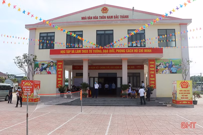 Đoàn công tác Trung ương kiểm tra xây dựng nông thôn mới tại Cẩm Xuyên