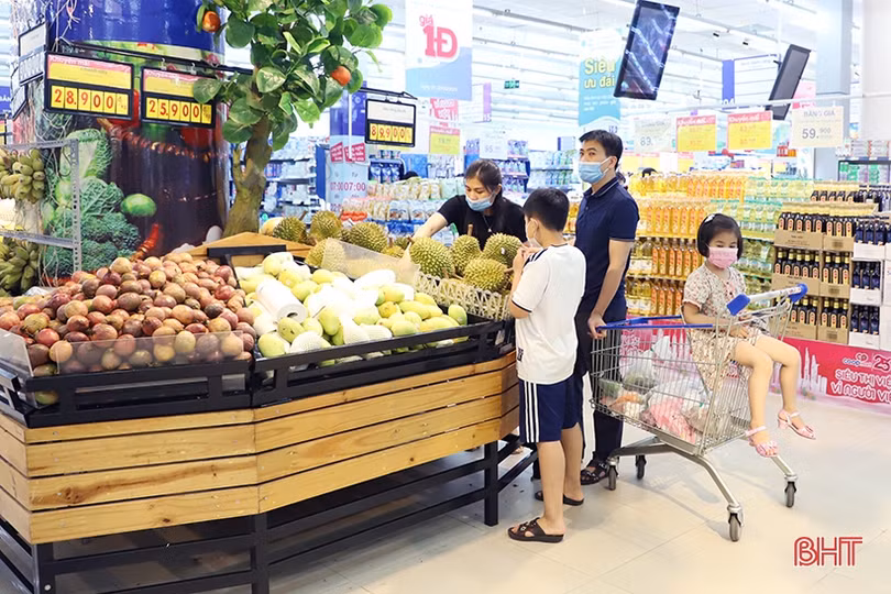 Siêu thị, trung tâm thương mại ở Hà Tĩnh siết chặt công tác phòng dịch