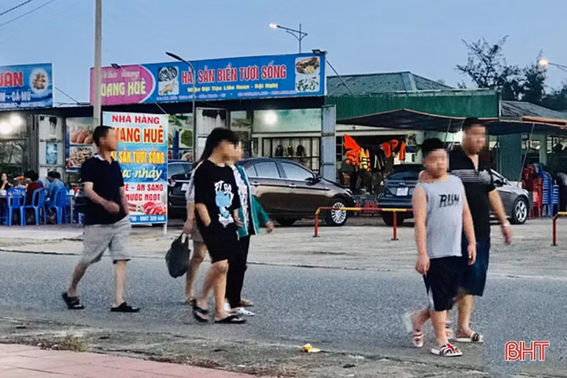 Thực hiện thông điệp 5K tại Hà Tĩnh: Nhiều người nghiêm túc, số lớn vẫn lơ là...