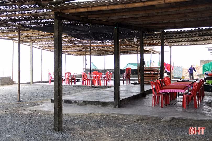 Các điểm du lịch ở thị xã phía Nam Hà Tĩnh vắng khách ngày đầu kỳ nghỉ lễ