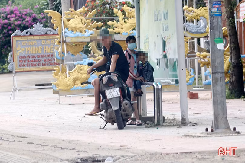 Thực hiện thông điệp 5K tại Hà Tĩnh: Nhiều người nghiêm túc, số lớn vẫn lơ là...