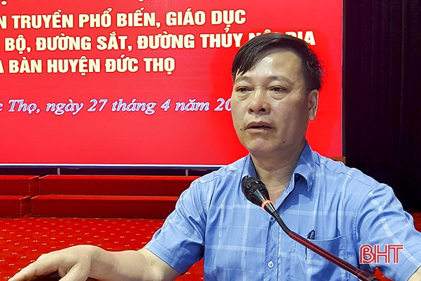 Trên 400 người dân Đức Thọ được phổ biến pháp luật về an toàn giao thông