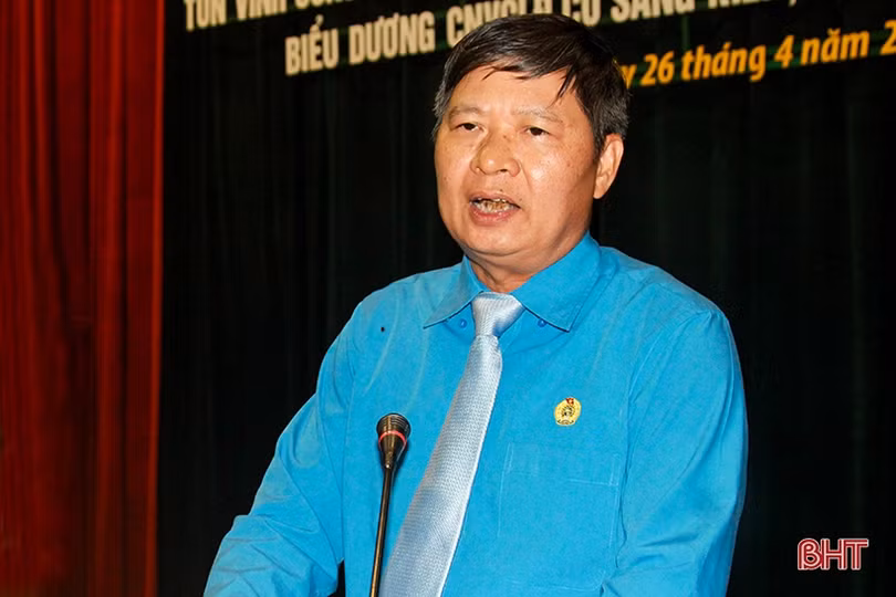 Hà Tĩnh biểu dương công nhân, lao động tiêu biểu và “doanh nghiệp vì người lao động”