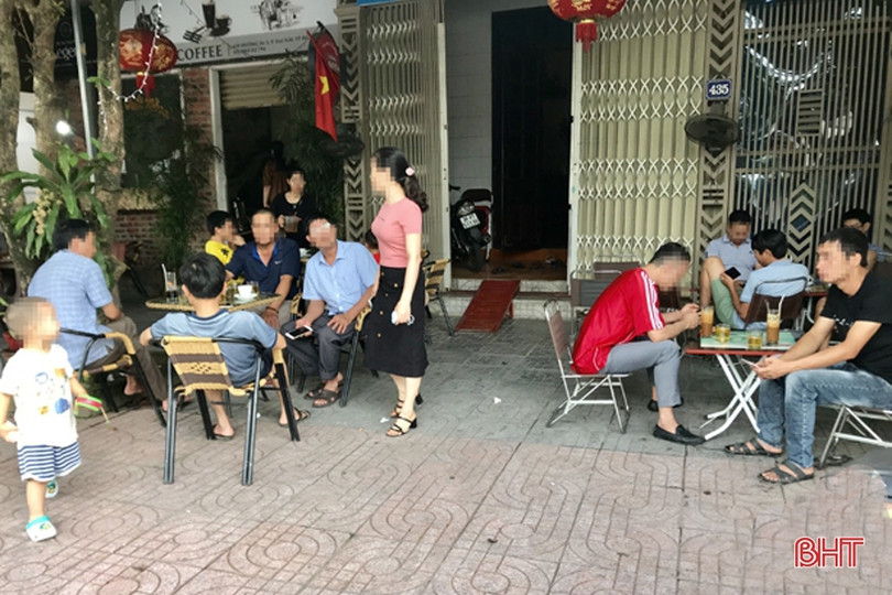 Thực hiện thông điệp 5K tại Hà Tĩnh: Nhiều người nghiêm túc, số lớn vẫn lơ là...