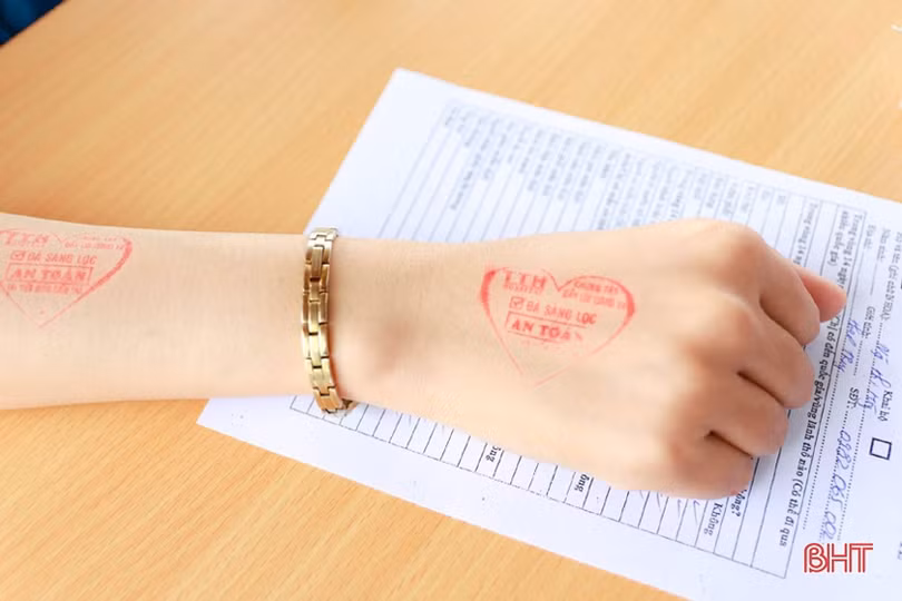 Bệnh viện Đa khoa TTH Hà Tĩnh lập “lá chắn” phòng dịch Covid-19