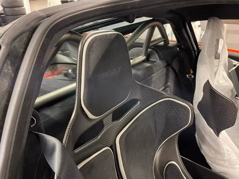 Siêu xe McLaren 765LT thứ ba cập bến Việt Nam