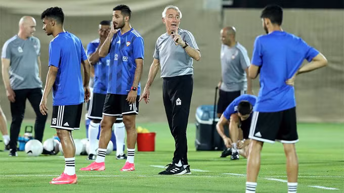 “UAE sẽ phải đánh bại ĐT Việt Nam và những đối thủ còn lại”
