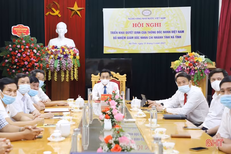 Công bố quyết định bổ nhiệm Giám đốc Ngân hàng Nhà nước Chi nhánh Hà Tĩnh