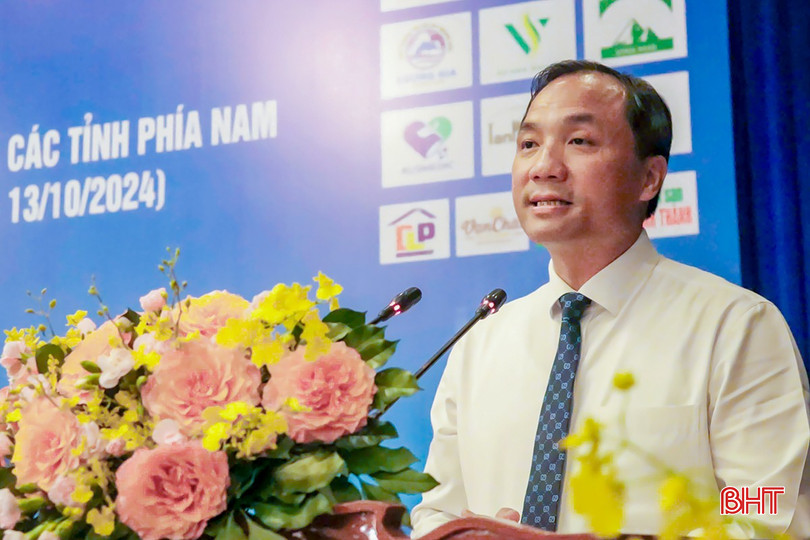 Bí thư Tỉnh ủy Hoàng Trung Dũng phát biểu tại buổi họp mặt. Hoi-dong-huong-TPHCM (3) mmm.jpg