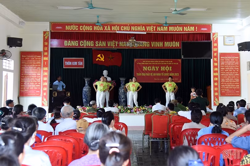 “Ông cố vấn” công tác Đảng ở cơ sở