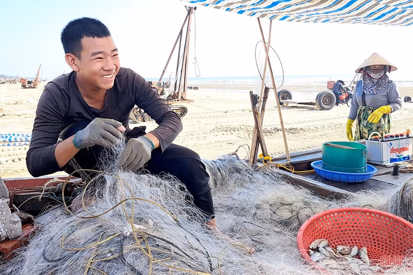 Mừng Quốc khánh, ngư dân Nghi Xuân hăng say bám biển
