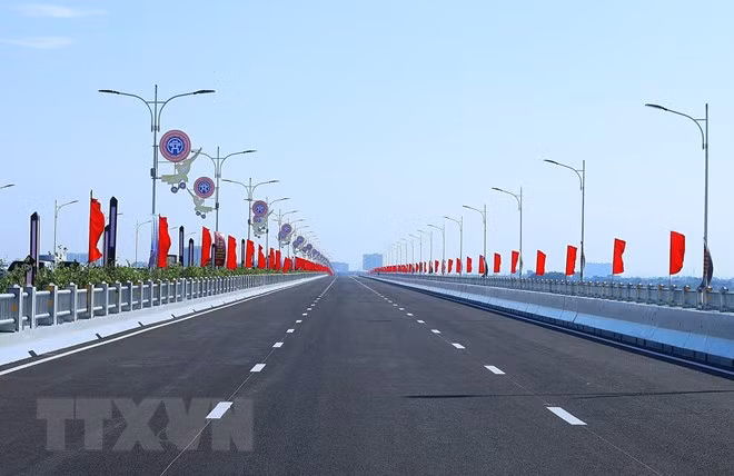Thủ tướng Chính phủ cắt băng khánh thành Cầu Vĩnh Tuy giai đoạn 2