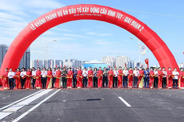 Thủ tướng Chính phủ cắt băng khánh thành Cầu Vĩnh Tuy giai đoạn 2