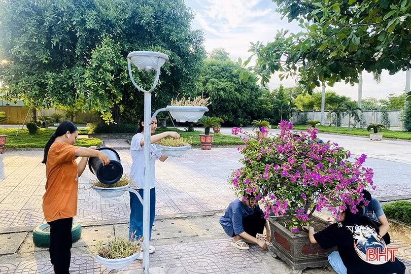 Đất học Hồng Lam rộn ràng đón năm học mới