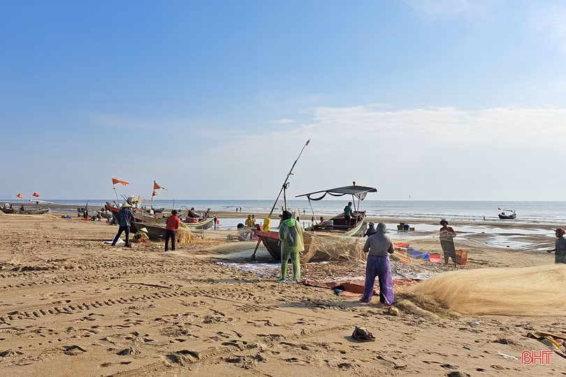 Mừng Quốc khánh, ngư dân Nghi Xuân hăng say bám biển