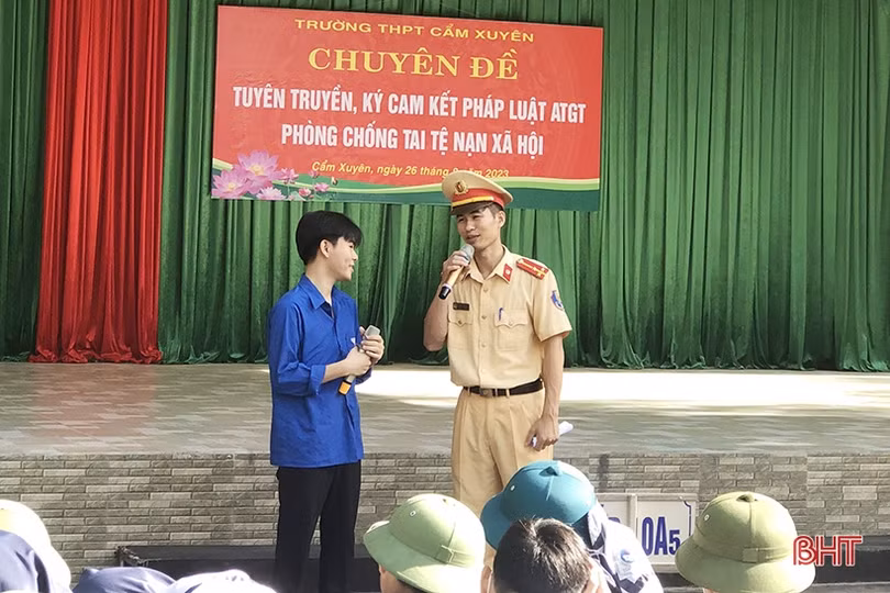 Chú trọng tuyên truyền, giáo dục pháp luật cho học sinh ngay từ đầu năm học