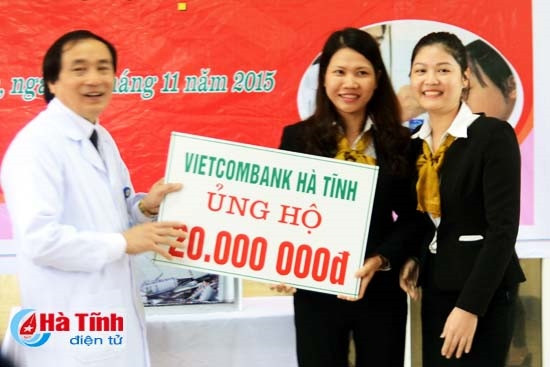 Gần 300 triệu đồng ủng hộ "Bữa ăn cho bệnh nhân nghèo" ảnh 3