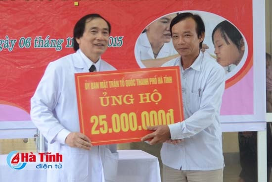 Gần 300 triệu đồng ủng hộ "Bữa ăn cho bệnh nhân nghèo" ảnh 5