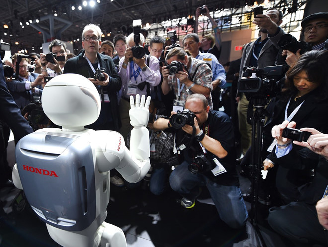Vĩnh biệt Asimo, chú robot đáng yêu nhưng vô dụng của Honda